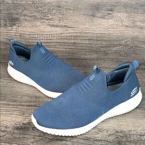 Skechers Air Cooled Memory Foam Narrow Fit Navy Size 13 Slip On Loafer Shoes